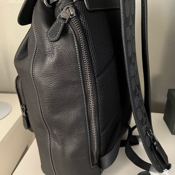 Coach Large Backpack - Picture 5 of 12